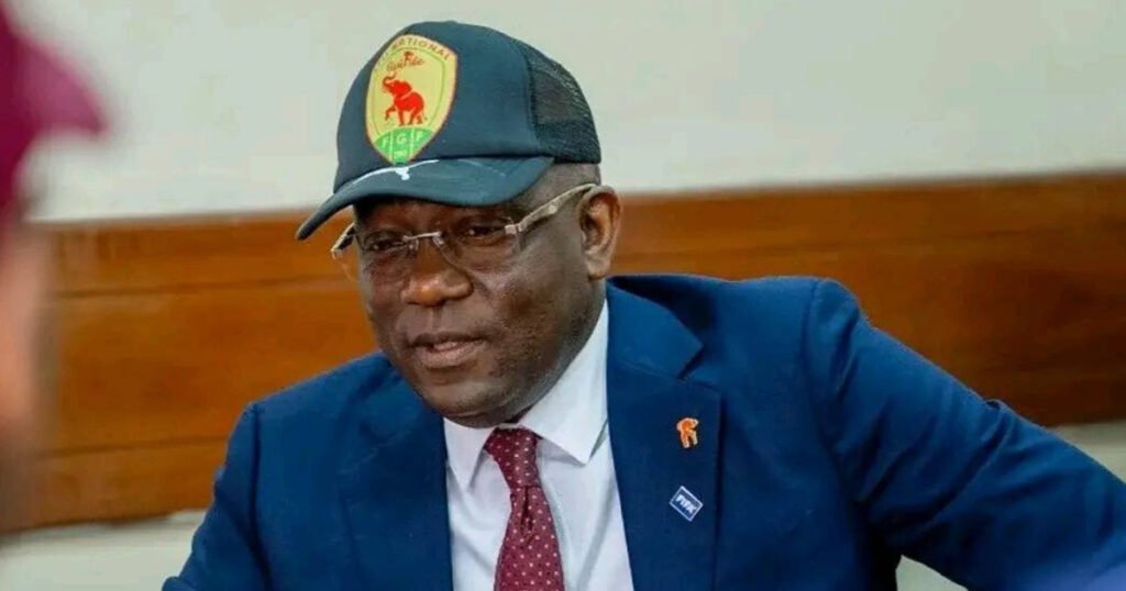 Bouba Sampil dit avoir hérité d’une situation compliquée à la Feguifoot : ‘’Nous avons trouvé une dette de 12 milliards GNF…’’ Bouba Sampil dit avoir hérité d’une situation compliquée à la Feguifoot : ‘’Nous avons trouvé une dette de 12 milliards GNF…’’