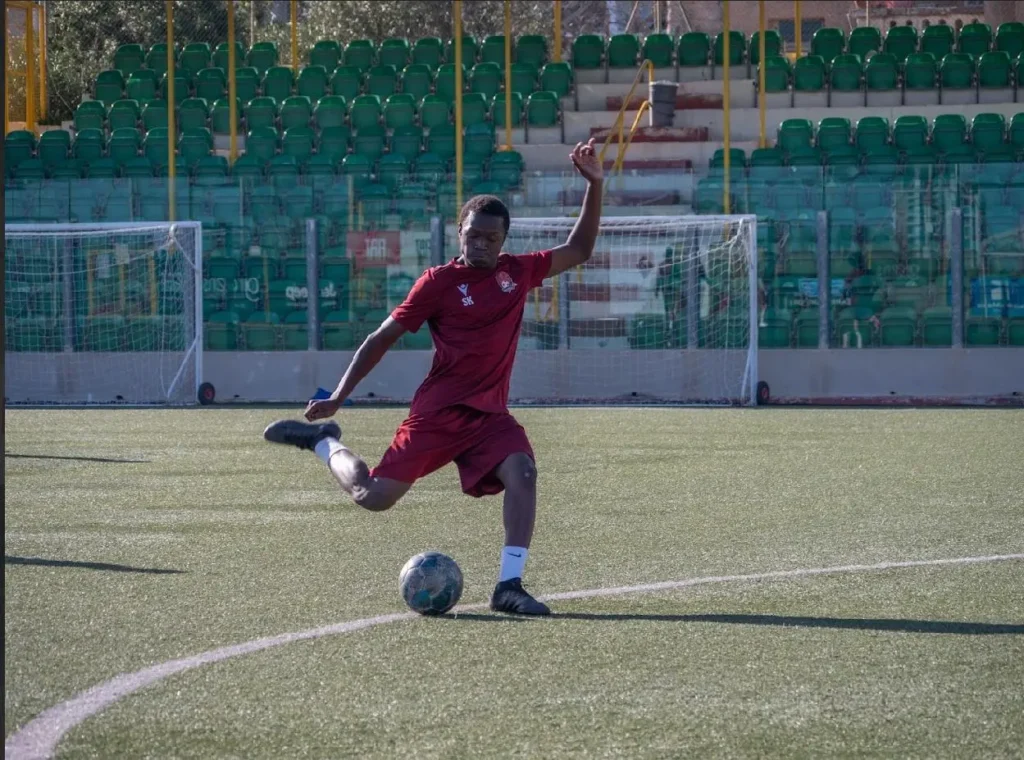 Sékou Fantamady Camara, nouvelle étoile du football guinéen qui évolue à « Pro Evolution Academy » de Malte Sékou Fantamady Camara, nouvelle étoile du football guinéen qui évolue à « Pro Evolution Academy » de Malte