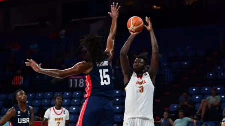 Basketball : Arafan Diané, le jeune prodige guinéen de l’Iowa dans le viseur des Hawkeyes
