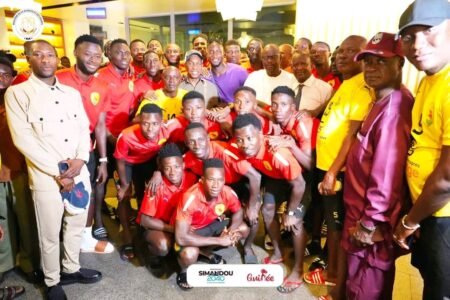 Le ministre Bogola invite le Syli local à défendre les couleurs nationales : ‘’Vous êtes appelés à vendre nos compétitions locales’’