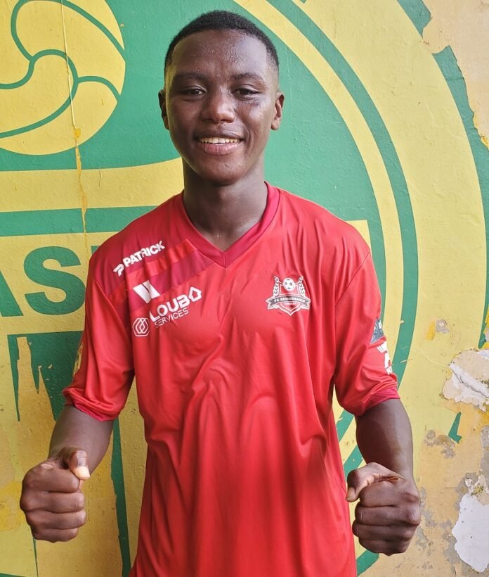 Mohamed Lamine Youla, couronné meilleur passeur de la saison