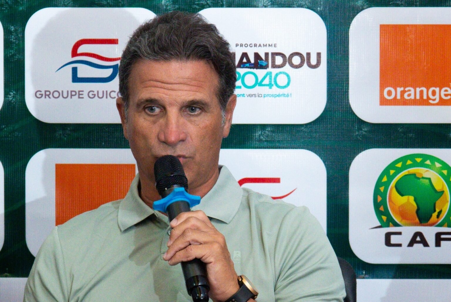 Syli national : le coach Paulo Ugarte veut offrir à la Guinée sa première Coupe d’Afrique Syli national : le coach Paulo Ugarte veut offrir à la Guinée sa première Coupe d’Afrique