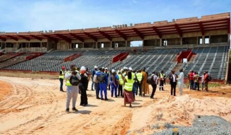 Stade du 28 Septembre: le ministre des Sports ordonne l’évacuation immédiate des occupants