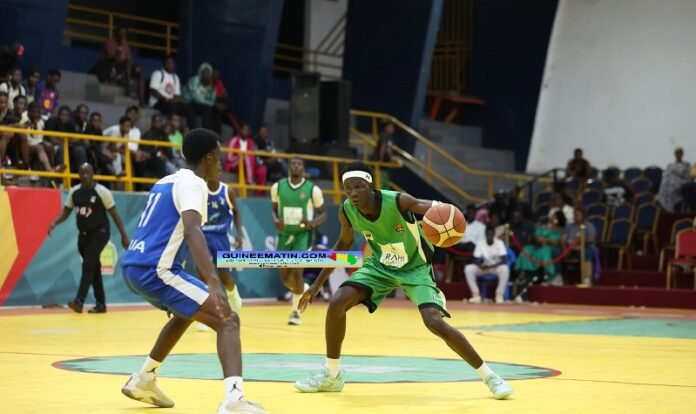 Jorfof surclasse Arsyf