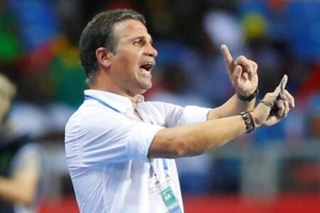Le coach Paulo Duarte met en garde ses poulains du Syli national : ‘’Un joueur ne peut pas choisir de venir quand il le veut’’