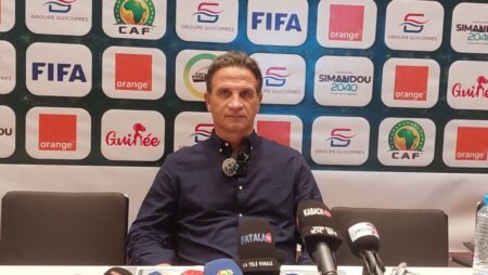Éliminatoires Mondial 2026 : Paulo Duarte dévoile sa liste avec trois nouveaux visages et un seul joueur local