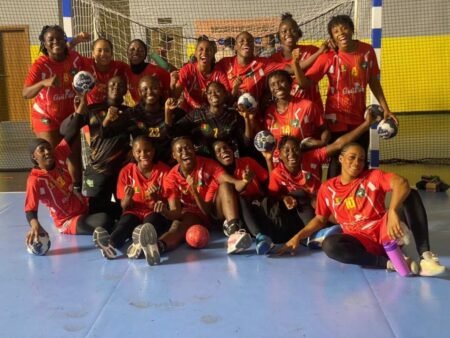 Handball féminin U19 : la Guinée réussit son entrée face à l’Angola